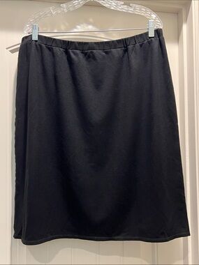 Modest Black Skirt